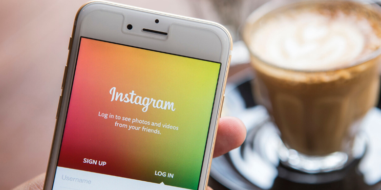 Your Instagram marketing campaign isn’t complete without reviews and testimonials from customers.